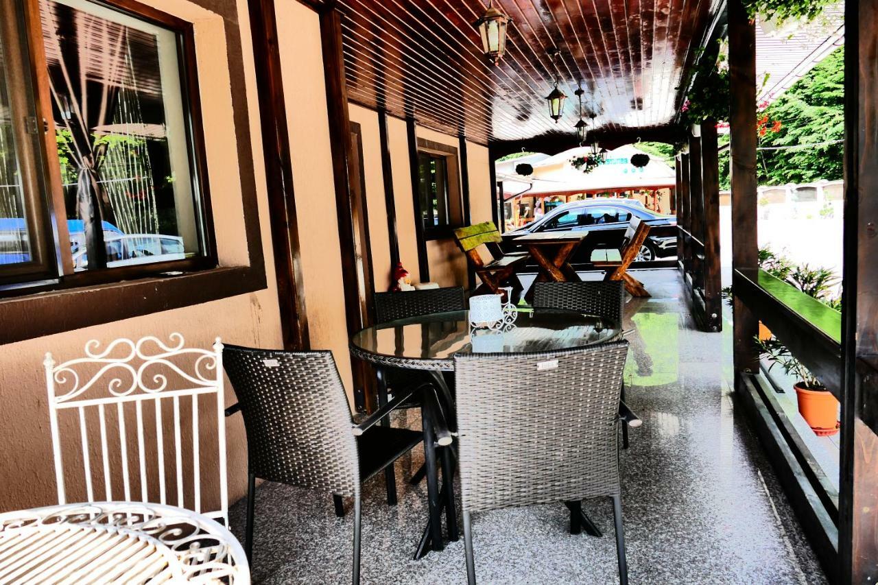 Pensiunea Roua Florilor Hotel Anina Luaran gambar