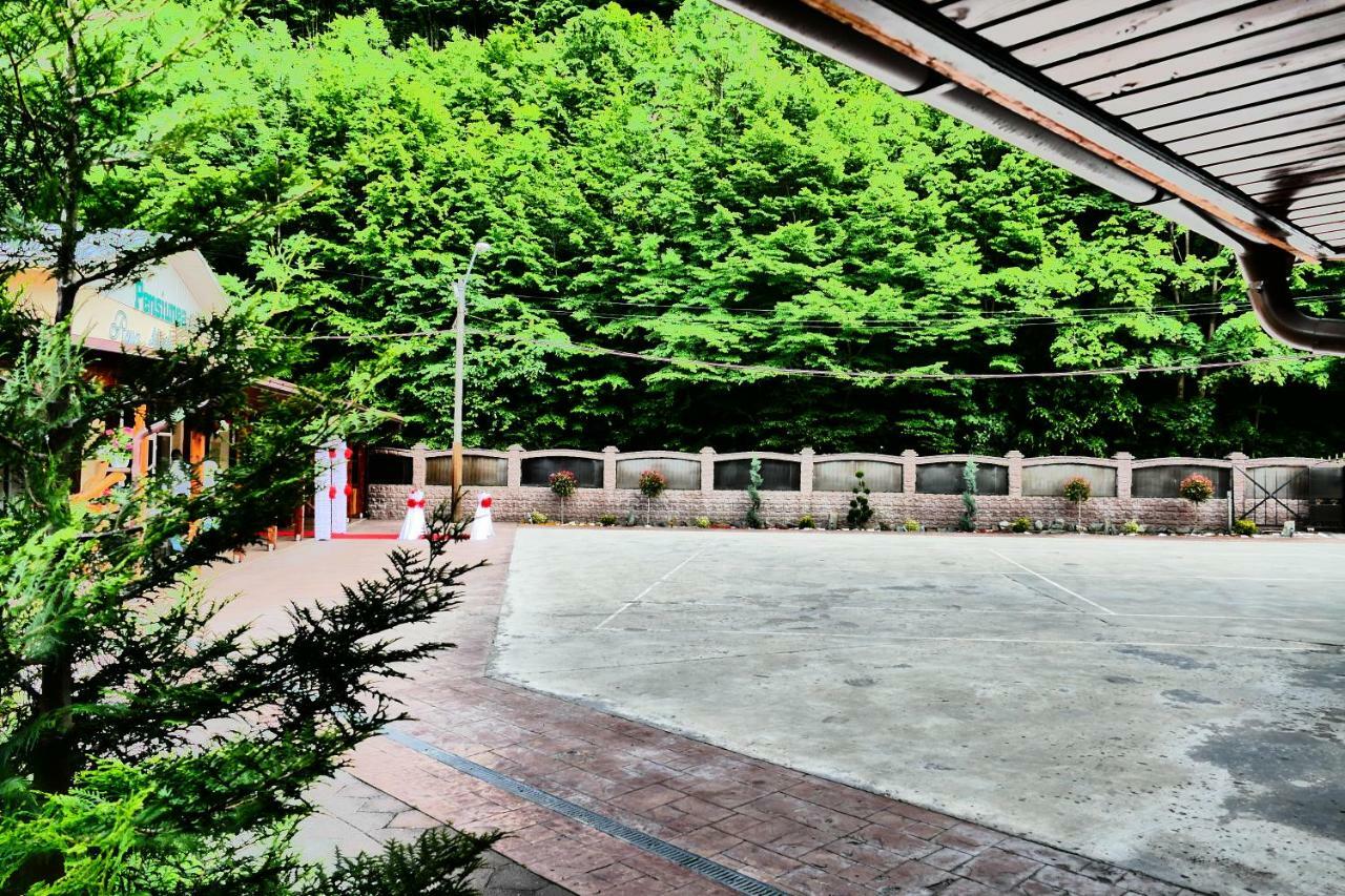 Pensiunea Roua Florilor Hotel Anina Luaran gambar