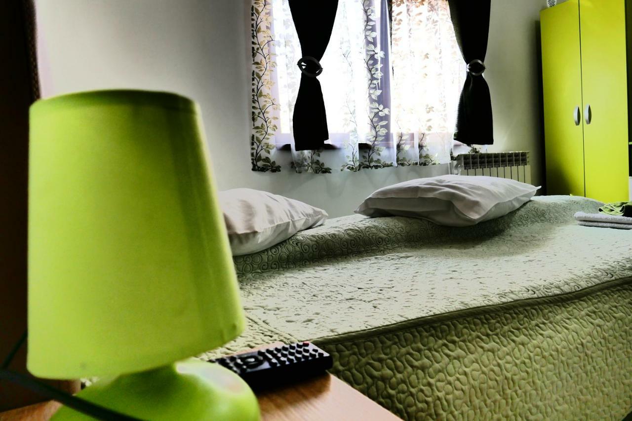 Pensiunea Roua Florilor Hotel Anina Luaran gambar